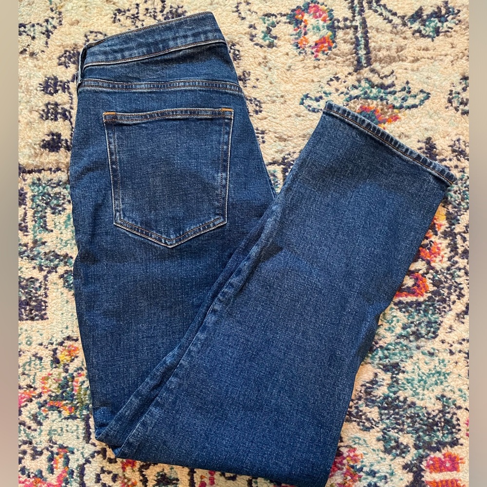 Abercrombie and Fitch Women's Ultra High Rise Ankle Straight Jean in Dar…